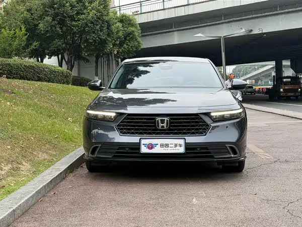 Honda Accord 2023, фото 2