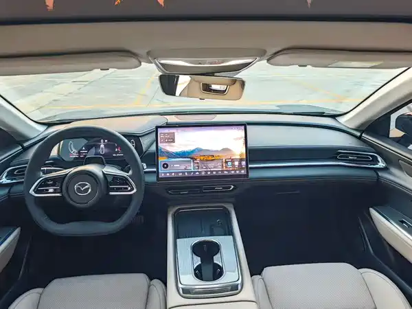 Mazda EZ-6 2025, фото 6