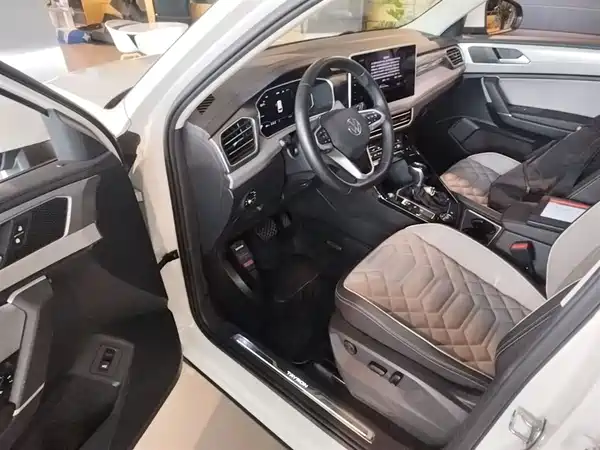 Volkswagen Tayron 2023, фото 15