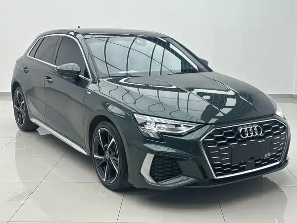 Audi A3 2022, фото 2