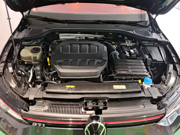 Volkswagen Golf GTI 2023, фото 6
