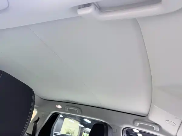 Land Rover Discovery Sport PHEV 2022, фото 7