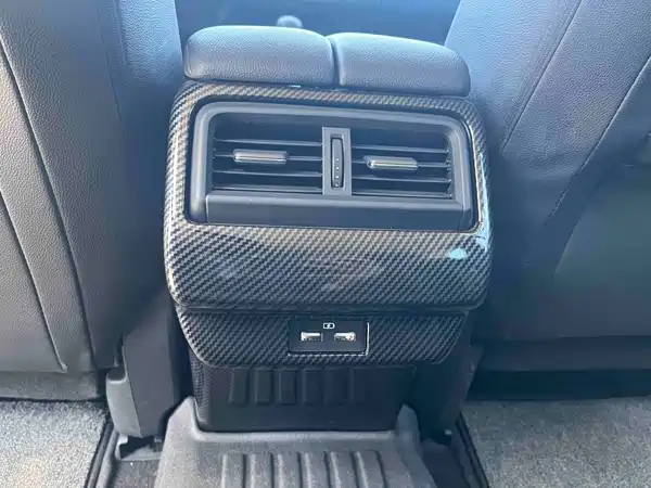 Mazda CX-50 2023, фото 17