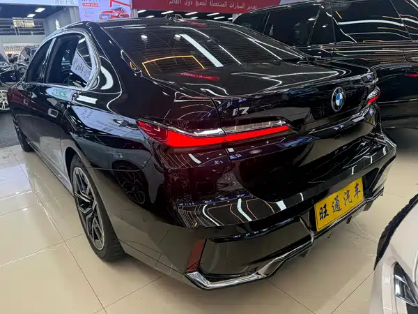 BMW i7 2023, фото 4