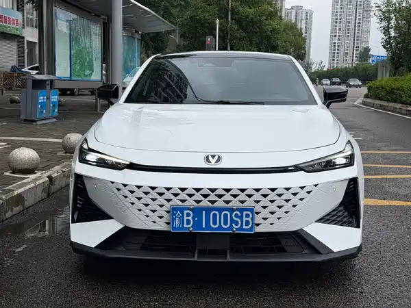 Changan UNI-V 2024, фото 5