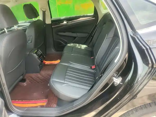 Volkswagen Passat 2022, фото 16