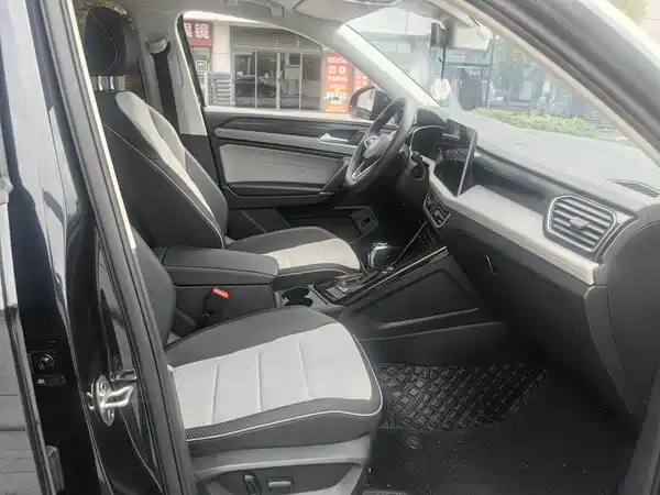 Volkswagen Tayron X 2023, фото 20