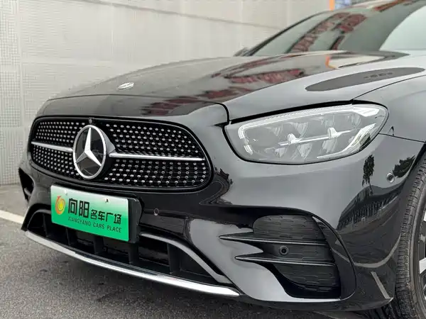 Mercedes-Benz E-Class PHEV 2023, фото 32