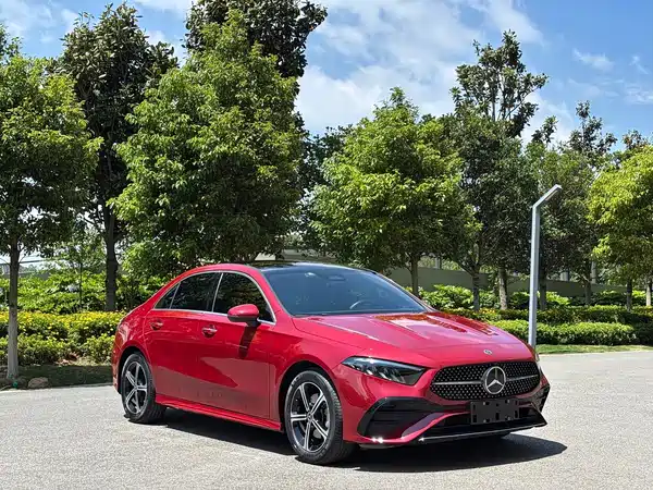 Mercedes-Benz A-Class 2024, фото 3
