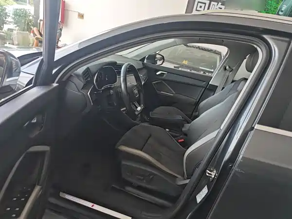 Audi Q3 2022, фото 14