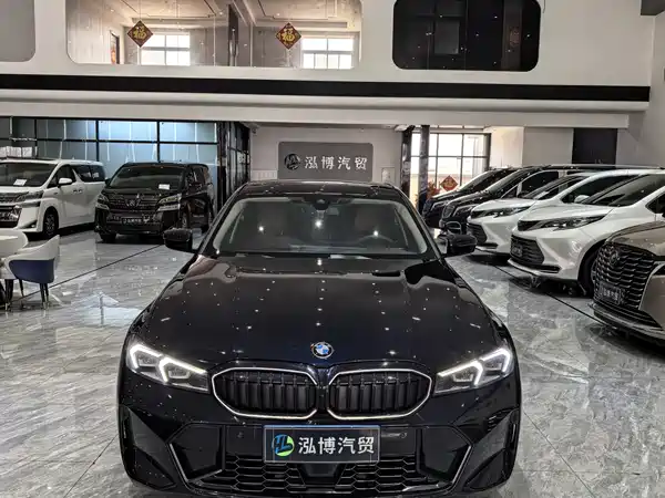 BMW 3 Series 2025, фото 2