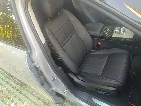 Land Rover Range Rover Evoque 2021, фото 24
