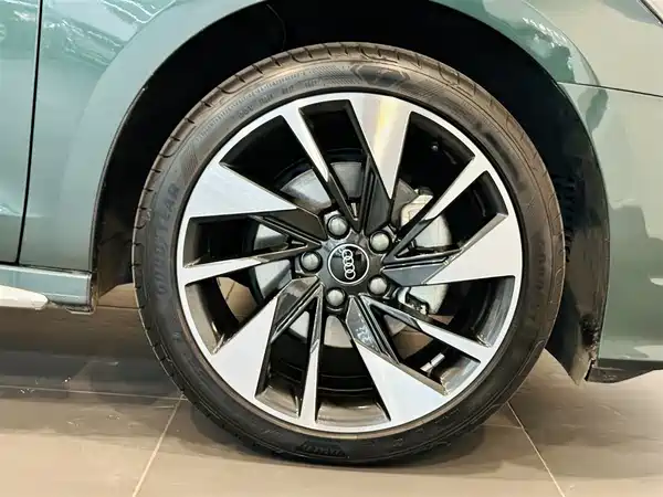 Audi A3 2024, фото 16