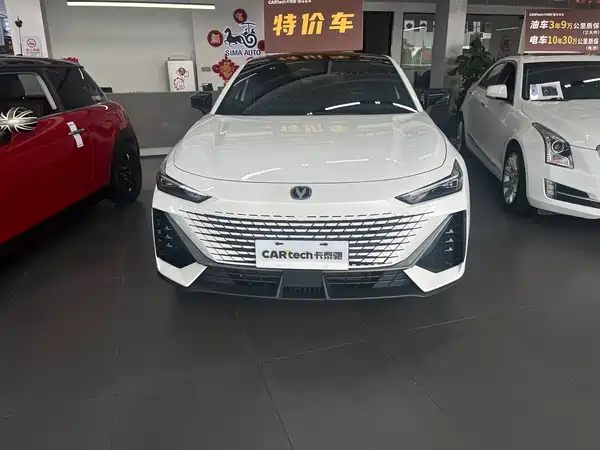 Changan UNI-V 2024, фото 2