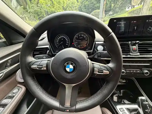 BMW 1 Series 2021, фото 10