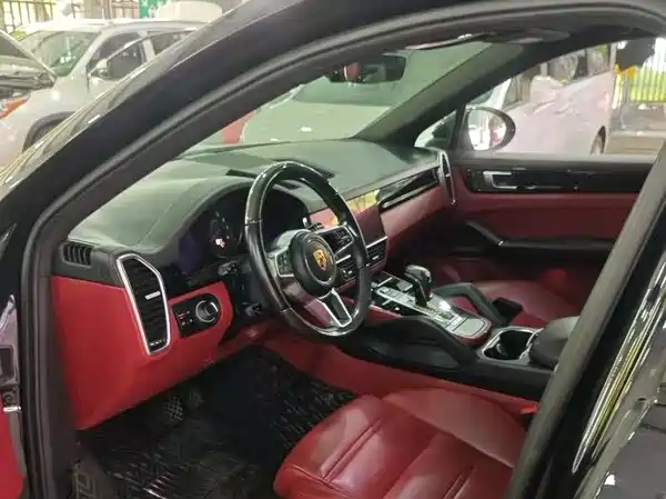 Porsche Cayenne 2022, фото 3