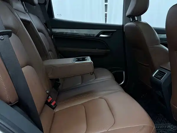 Geely Emgrand X6 2021, фото 13
