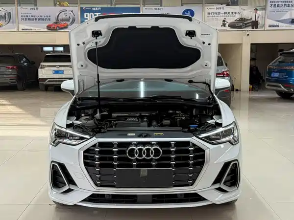 Audi Q3 2023, фото 7