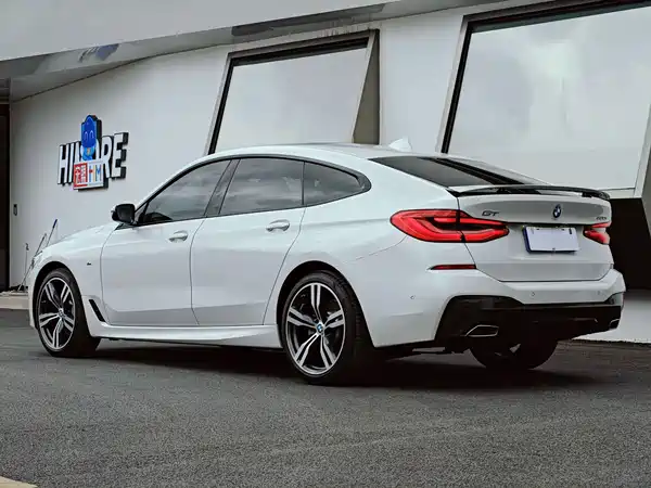 BMW 6 Series GT 2022, фото 4