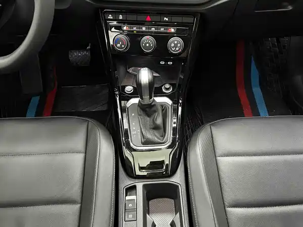 Volkswagen T-ROC 2022, фото 5