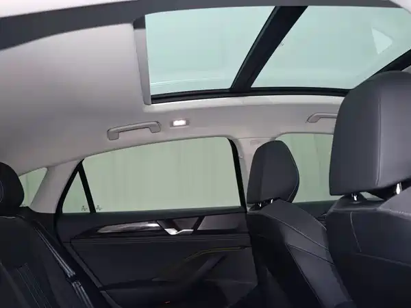 Volkswagen Magotan 2024, фото 17