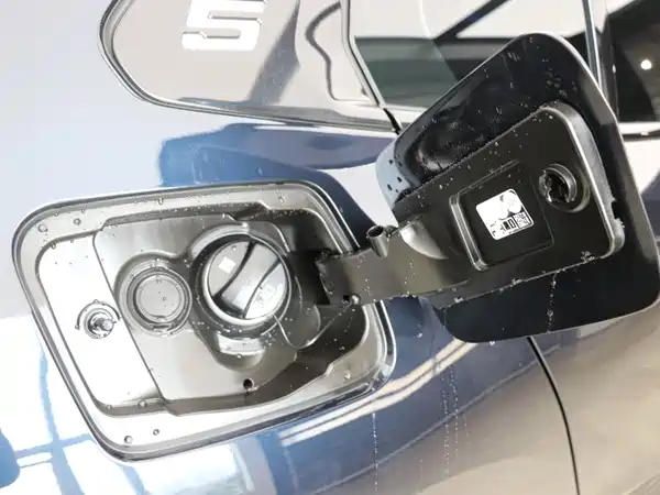 BMW 5 Series 2025, фото 32