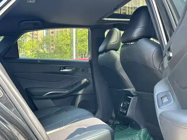 Toyota Avalon 2022, фото 15
