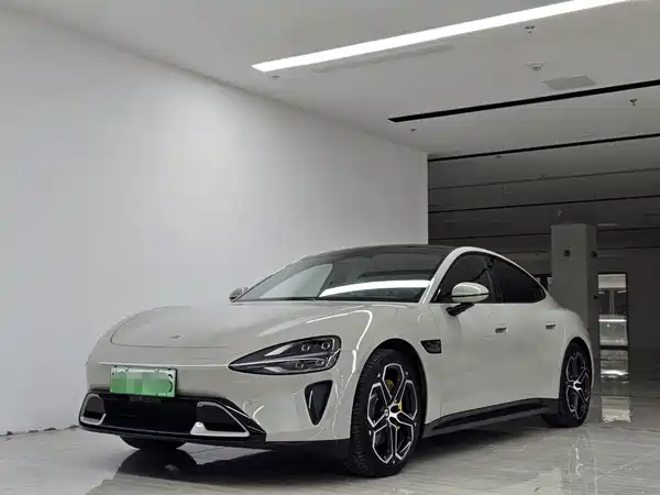 Xiaomi SU7 2024