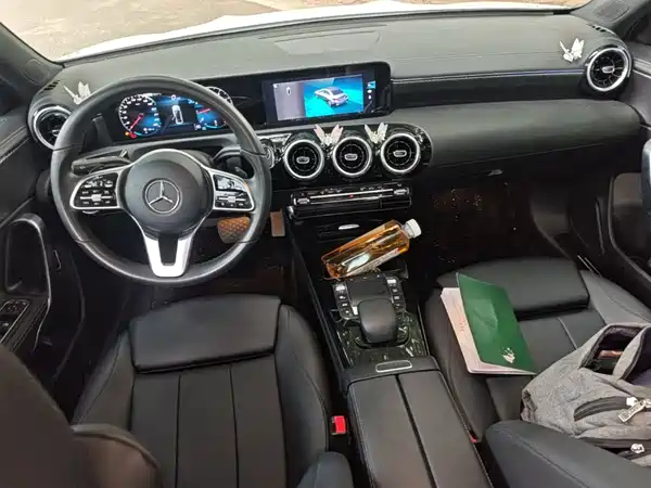 Mercedes-Benz A-Class 2021, фото 9