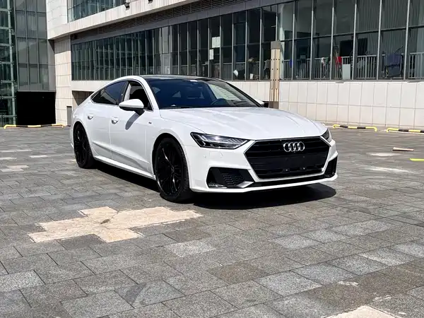 Audi A7 2022, фото 3