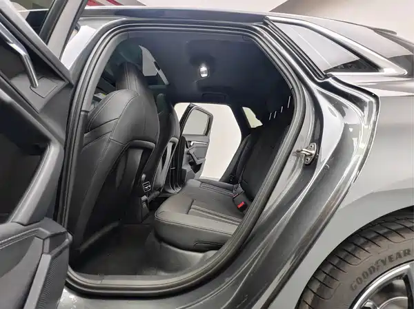 Audi A3 2023, фото 9