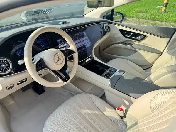Mercedes-Benz EQS 2023, фото 5