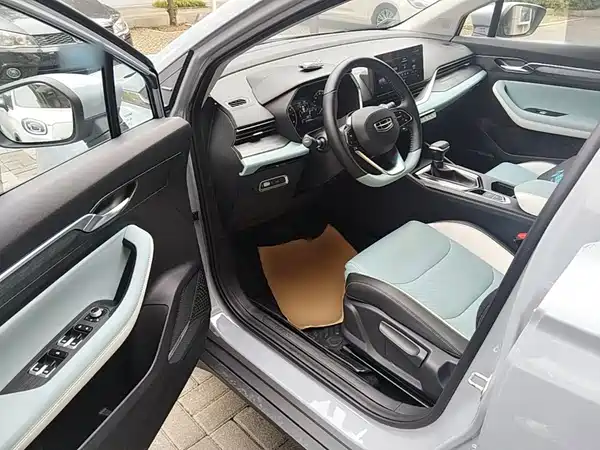 Geely Emgrand S 2022, фото 15