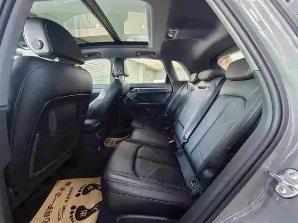 Audi Q3 2024, фото 6