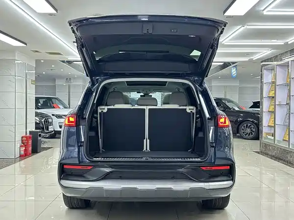 Audi Q6 2023, фото 7