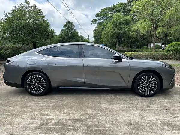 Geely Galaxy Starshine 8 2025, фото 10