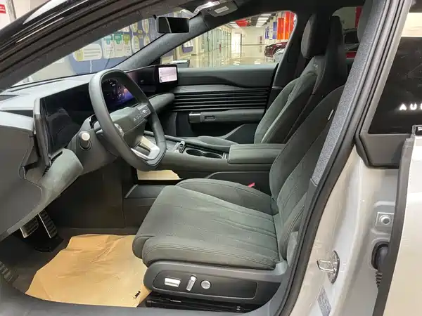 Audi E5 Sportback 2025, фото 9