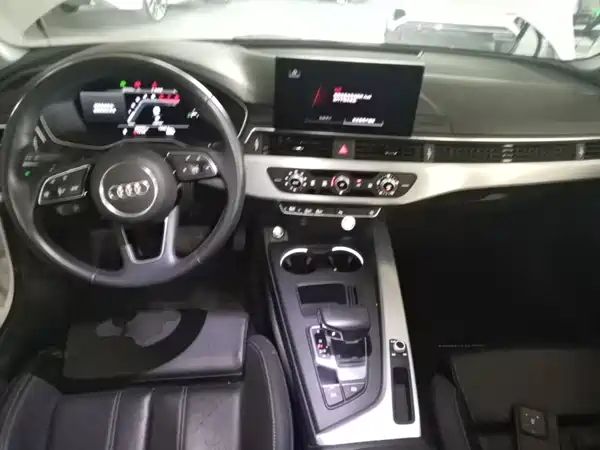 Audi A4L 2024, фото 9