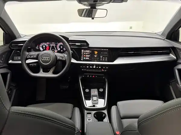 Audi A3 2023, фото 11