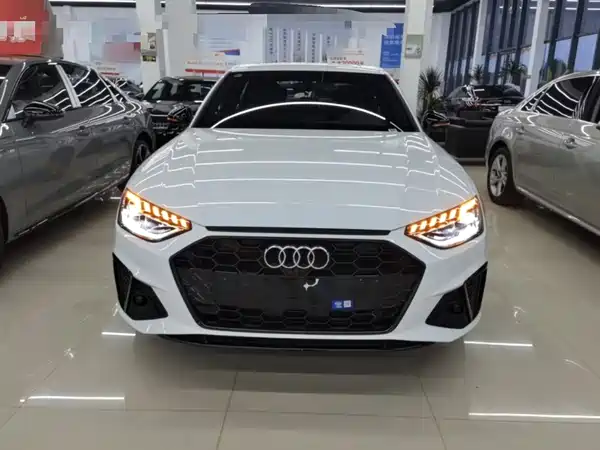 Audi A4L 2025, фото 2