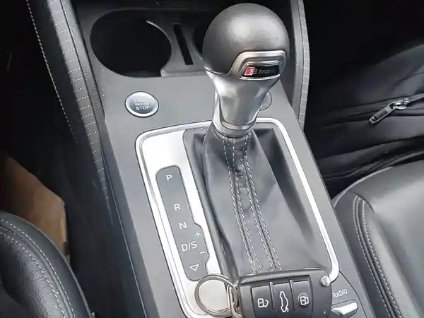Audi Q2L 2022, фото 13