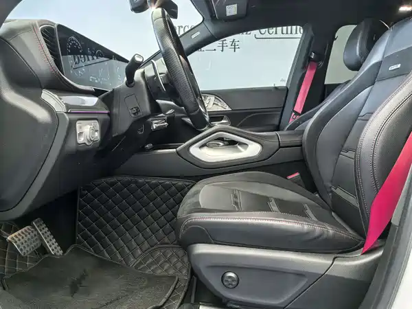Mercedes-Benz GLE Coupe AMG 2022, фото 12