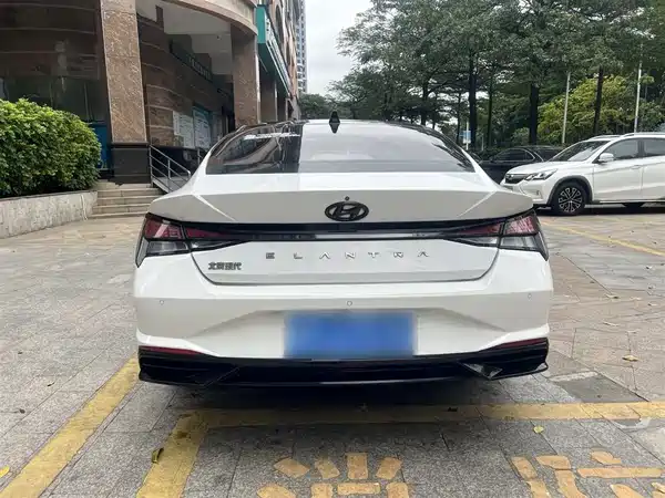 Hyundai Elantra 2021, фото 23