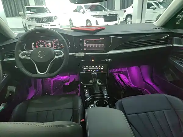 Volkswagen Passat 2025, фото 9