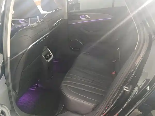 Hongqi H5 2023, фото 6