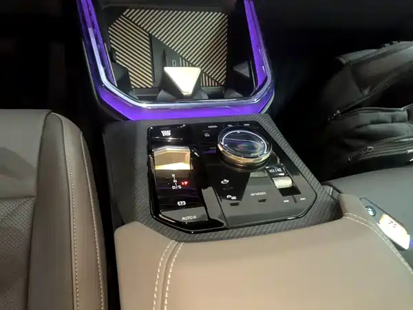 BMW X3 2025, фото 13