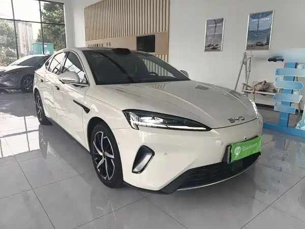 BYD Seal 07 DM-i 2026, фото 4