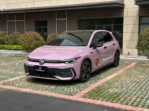 Volkswagen Golf GTI 2025