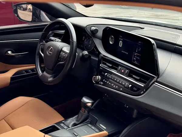 Lexus ES 2021, фото 13
