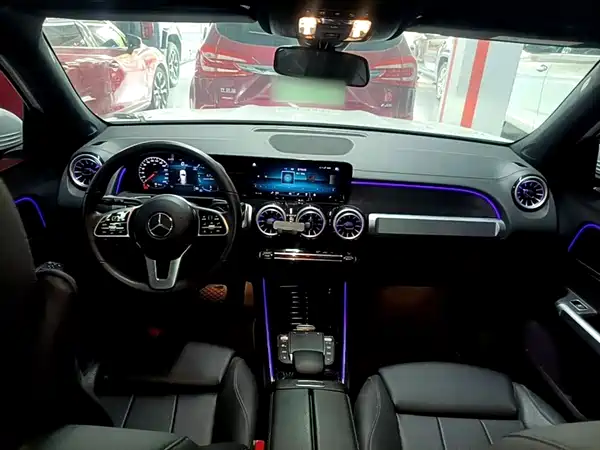 Mercedes-Benz GLB 2022, фото 9